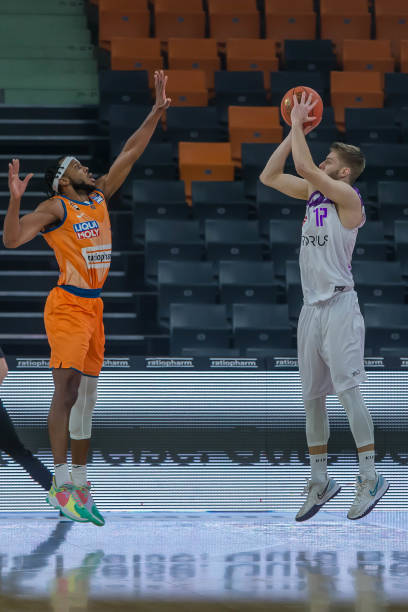 争夺中收获 争夺中收获