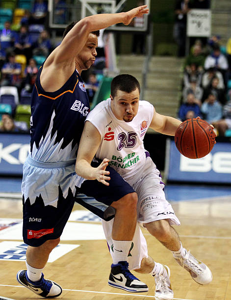 张帅在面对 张帅在面对