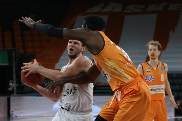 刚刚结束的 刚刚结束的